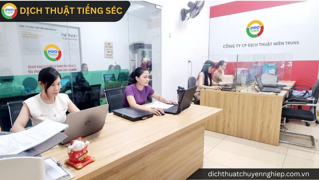 Dịch thuật tiếng Séc tại Quận 12 với đội ngũ PROTRANS tiếp nhận file online, kiểm tra hồ sơ và tư vấn phương án xử lý trước khi báo giá.